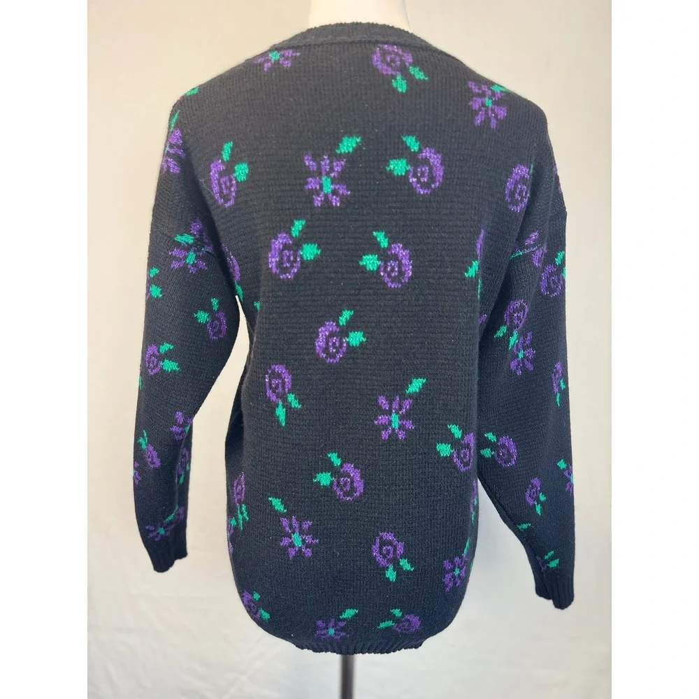 Vtg Black Purple Green Floral Knit Sweater 80s Vintage Women's Size M GFC‎ Inc
